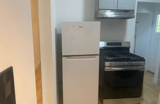 Newly Remodeled Silver Lake 1 Bedroom