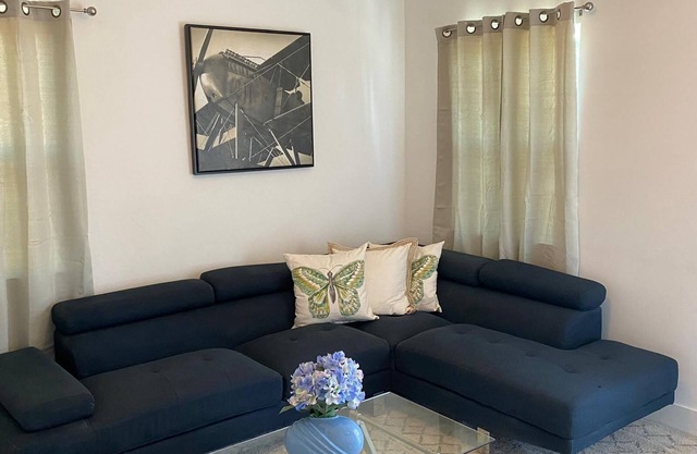 Newly Remodeled Silver Lake 1 Bedroom