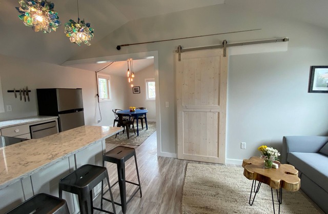 Newly Renovated Apartment in the heart of Edgartown on the Bike Path!