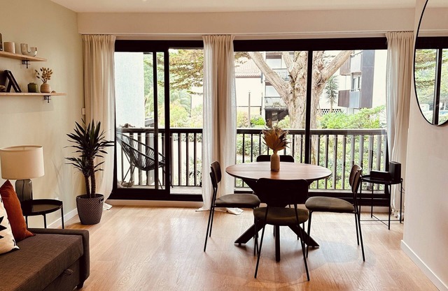 Newly renovated charming Apartment Des Pins 150 meters from the beach.