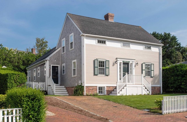 Newly renovated & landscaped 4-bedroom house in a fabulous neighborhood