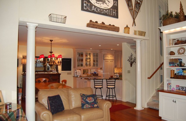 Newly Renovated Luxury 4 Level Townhome with AC/FP and Mountain Views