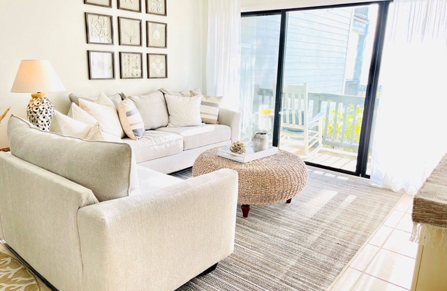 Newly renovated oceanfront villa, Fripp Fripp Hooray!