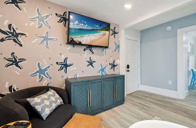 Newly Renovated | Private Balcony | Steps to Beach