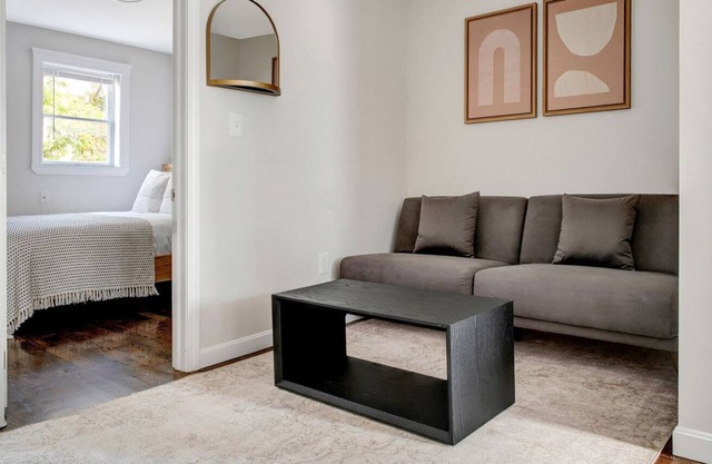 Newly renovated South Boston 2BR by Blueground