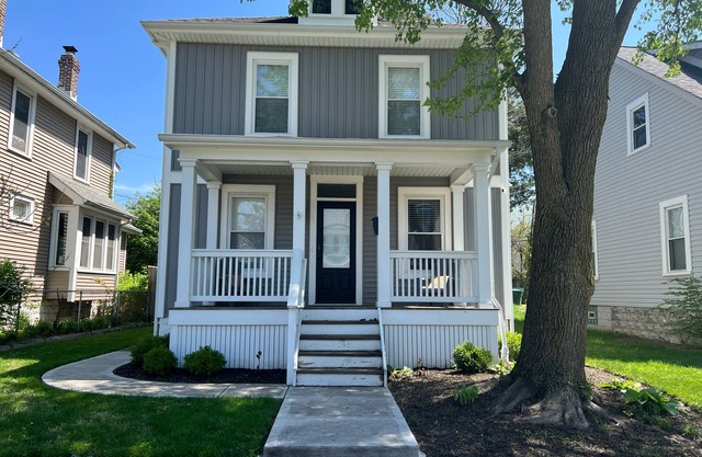 Newly Updated: Nearby Short North/OSU!