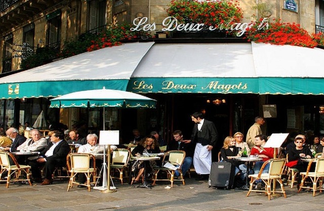 NEXT TO LUXEMBOURG GARDEN -150SQM IN SAINT GERMAIN AT RUE DE MEDICIS