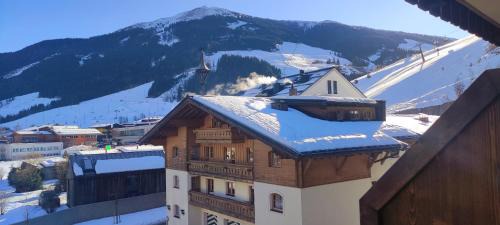 Next to Zwölferkogel include Jokercard