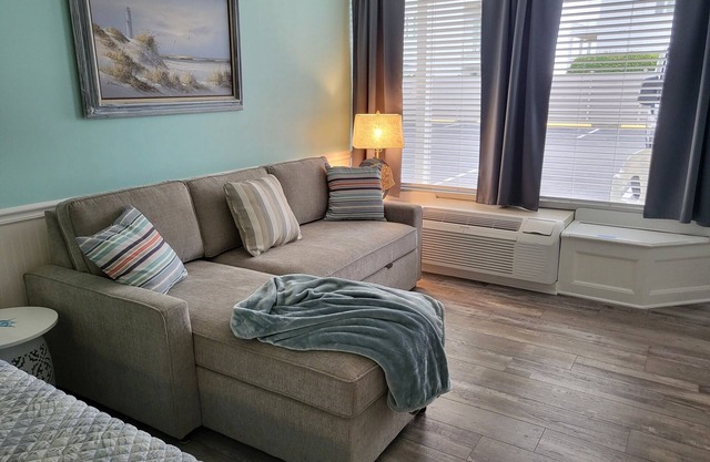 Nice 1st floor studio a few steps to the beach with large pool at Bogue Shores.