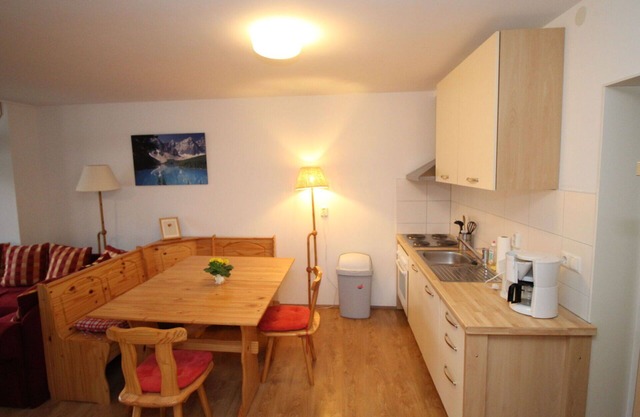 Nice apartment for 8 guests with WIFI, TV and balcony