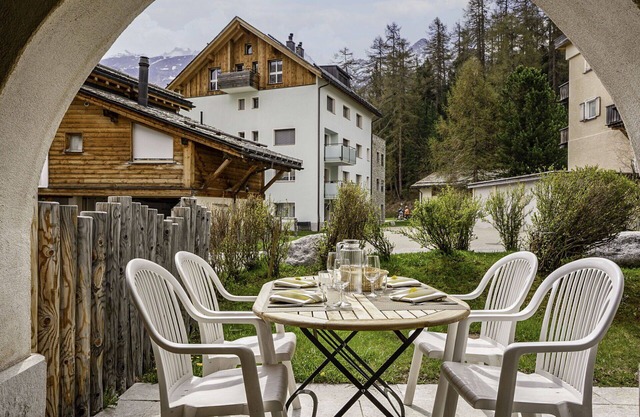 Nice apartment for 4 people with WIFI, TV, patio, pets allowed and parking