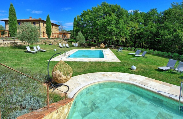 Nice apartment for 3 guests with WIFI, pool, TV, pets allowed and parking