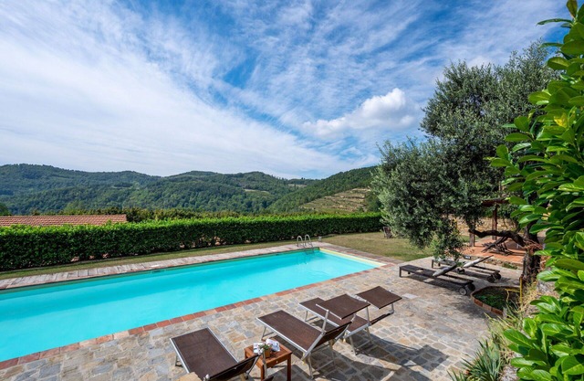 Nice apartment for 18 guests with pool, WIFI, patio and pets allowed