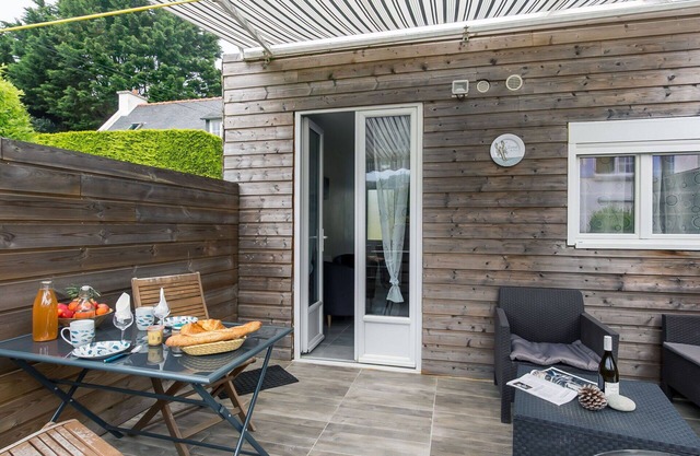 Nice apartment for 2 people with WIFI, TV, terrace, pets allowed and parking