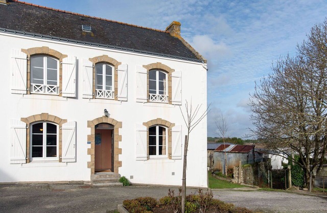 Nice apartment for 2 guests with WIFI, TV, patio and pets allowed