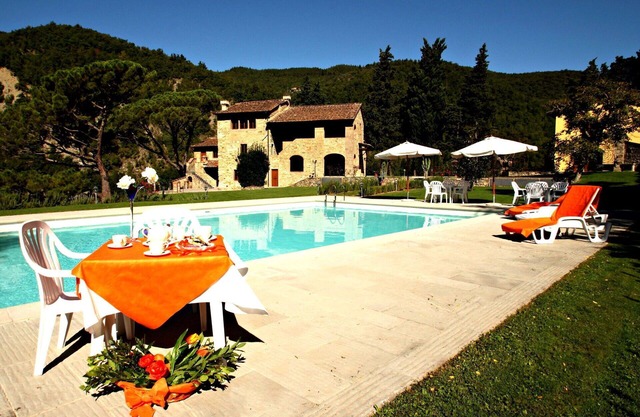 Nice apartment for 2 guests with pool, WIFI, TV, pets allowed and parking