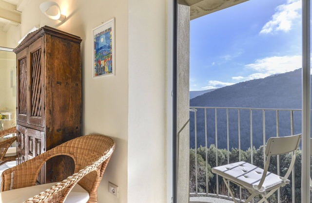 Nice apartment for 2 guests with A/C, WIFI, balcony and pets allowed