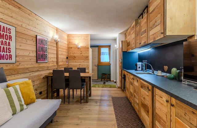 Nice apartment for 2 people with WIFI, TV and parking