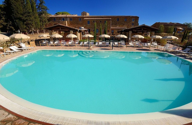 Nice apartment for 3 guests with pool, A/C, TV, panoramic view and parking