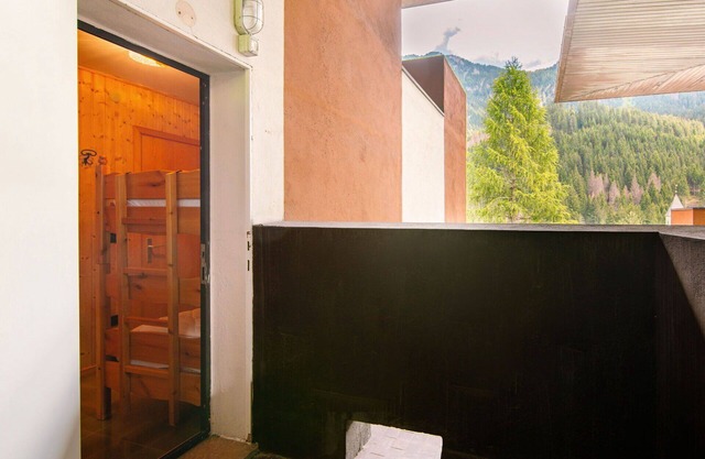 Nice apartment for 4 guests with TV and balcony