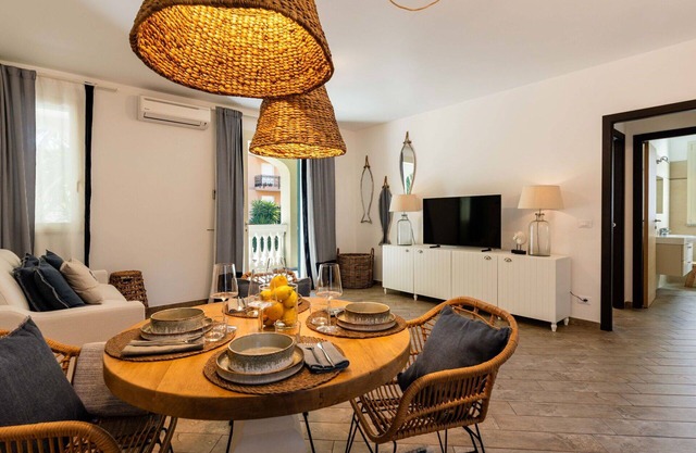 Nice apartment for 4 people with WIFI, A/C, terrace and parking