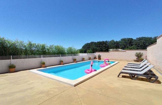 Nice apartment for 5 guests with private pool, WIFI, A/C, TV, balcony and parking