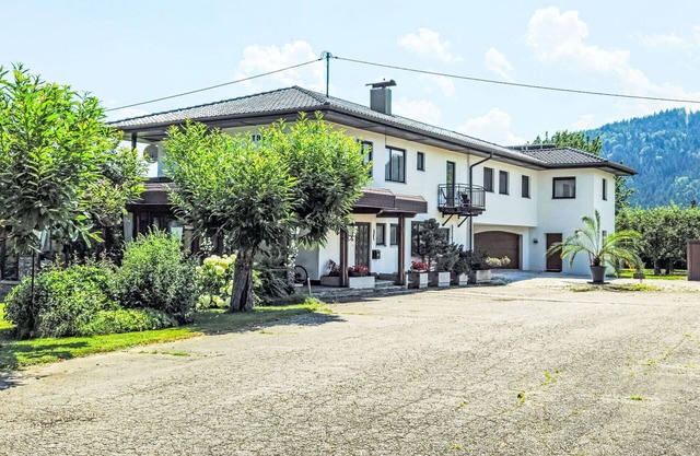 Nice apartment for 6 people with WIFI, TV and balcony