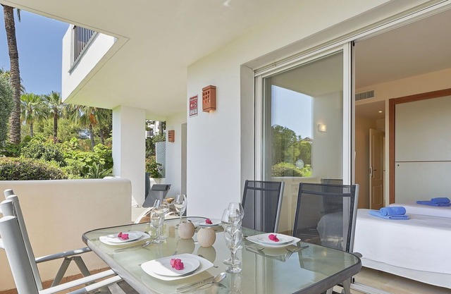 Nice apartment for 6 guests with A/C, pool, WIFI, TV, terrace, pets allowed and parking