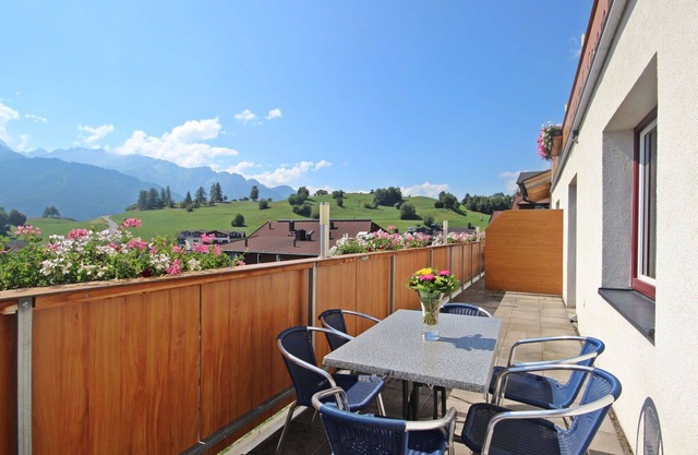 Nice apartment for 6 people with WIFI, TV, terrace and parking