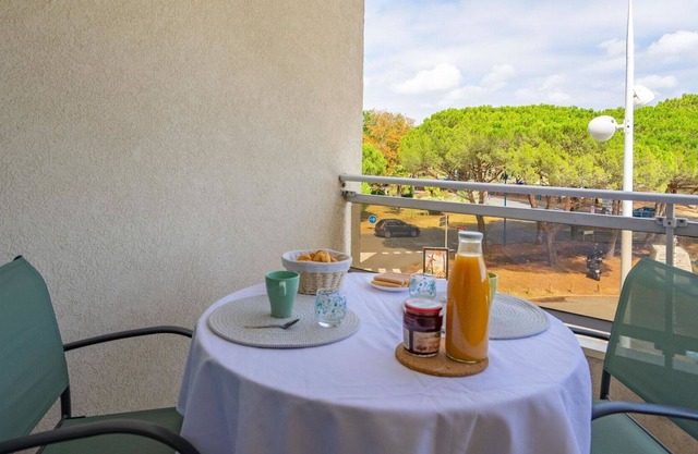 Nice apartment for 4 guests with WIFI, TV and terrace