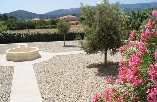 Nice apartment for 4 guests with A/C, TV, terrace, pets allowed and parking