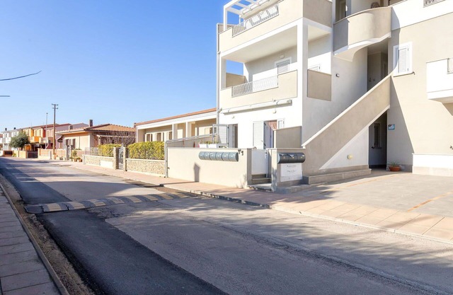 Nice apartment for 5 people with A/C, TV, terrace and pets allowed