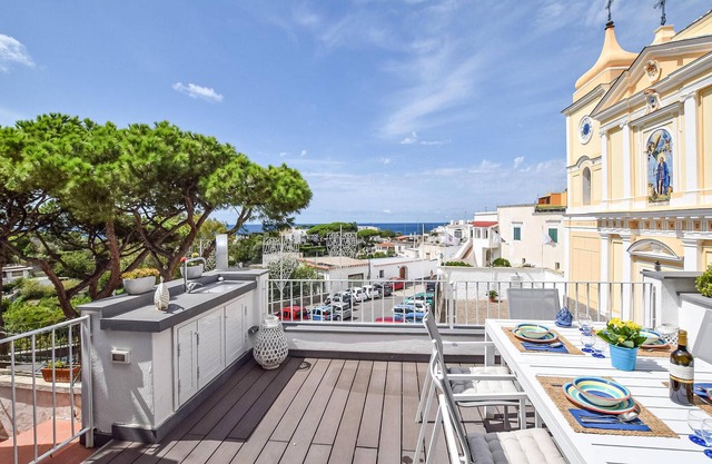 Nice apartment in Forio with WiFi