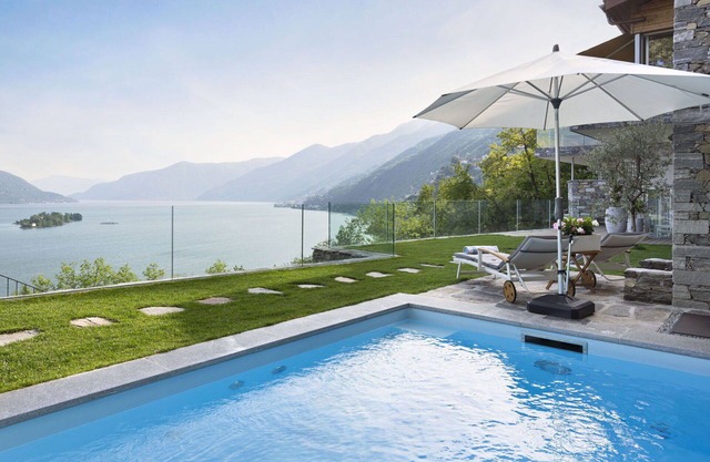 Nice apartment in villa for 2 people with internet, pool, patio, panoramic view and parking
