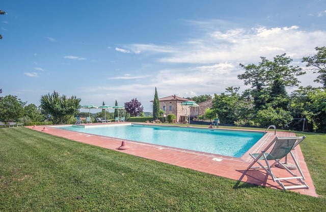 Nice apartment in Casole d'Elsa SI