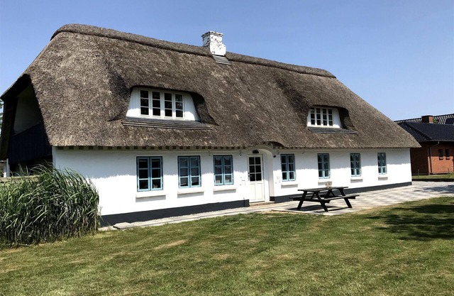 Nice holiday home near the beach