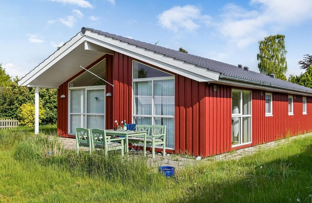 Nice home in Beder with kitchen
