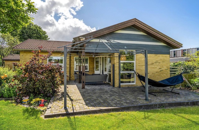 Nice home in Billund with kitchen