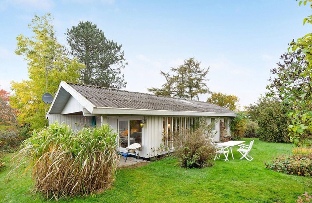Nice home in Gilleleje with WiFi
