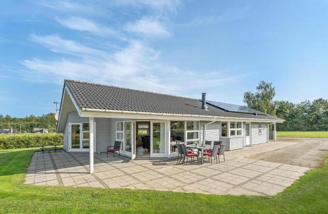 Nice Home In Hovborg With Sauna