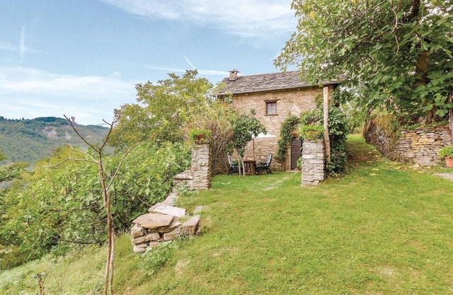 Nice home in Borgo Val di Taro PR