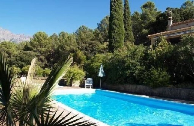 Nice quiet house near calvi in large wooded property with view