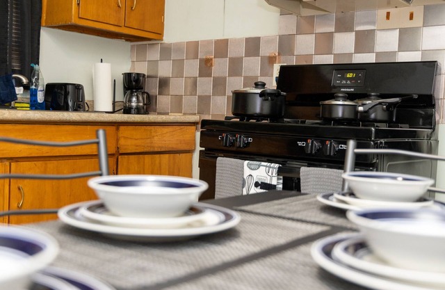Nice three 3 bedroom unit with free parking and wi-fi