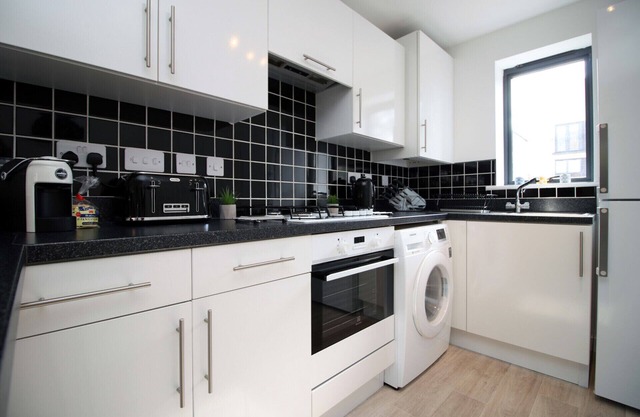 No.1 Marina Walk by Stay South Wales - FREE Parking, Close to the Marina