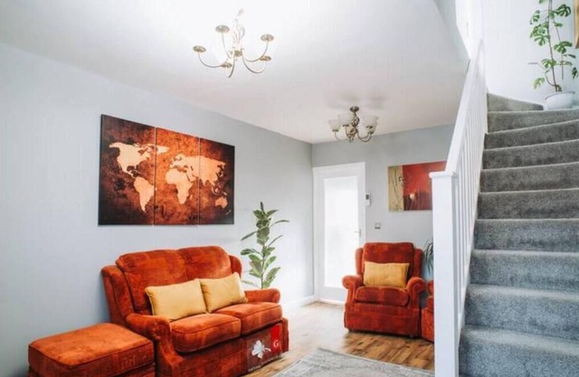 No.10 Bristol 2 bedroom boutique house with private parking and private garden