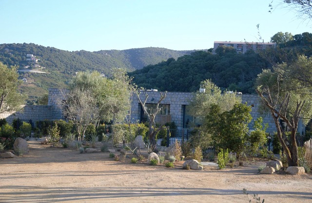 No. 5 - New T2 air-conditioned house in Ajaccio