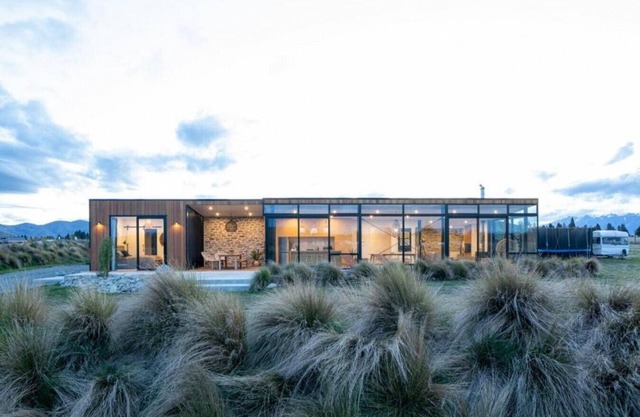 NOMAC No8, Luxury holiday home, Twizel
