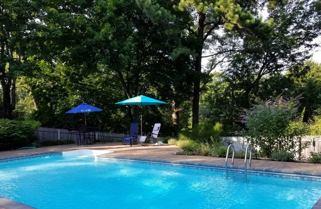 North Fork,Cutchogue-Nassau Point Home w Saltwater Pool, Private Beach Access