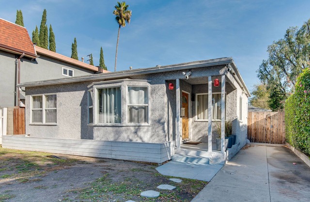 North Hollywood Getaway: 14 Mi to Downtown!