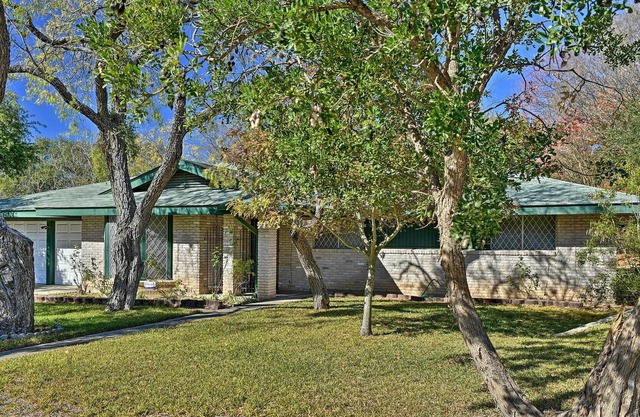 North San Antonio Family Home, 8 Mi to Airport